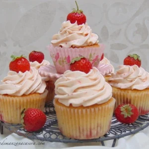 Cupcake de Fresa con Crema